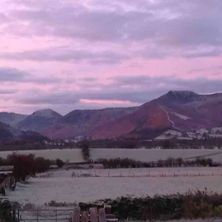 The Hayloft. Entire Barn Conversion Near Keswick *